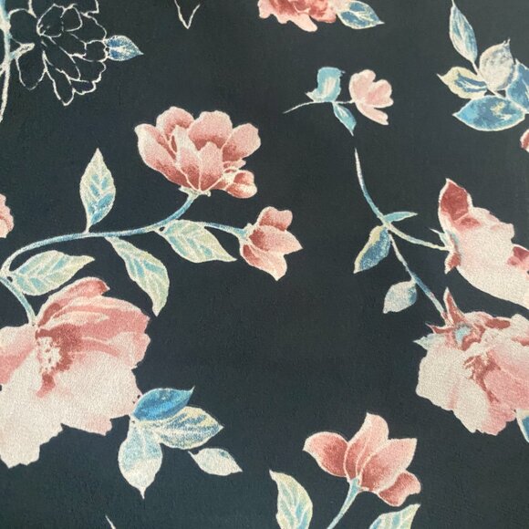 Gray Floral Tanktop - Picture 4 of 4